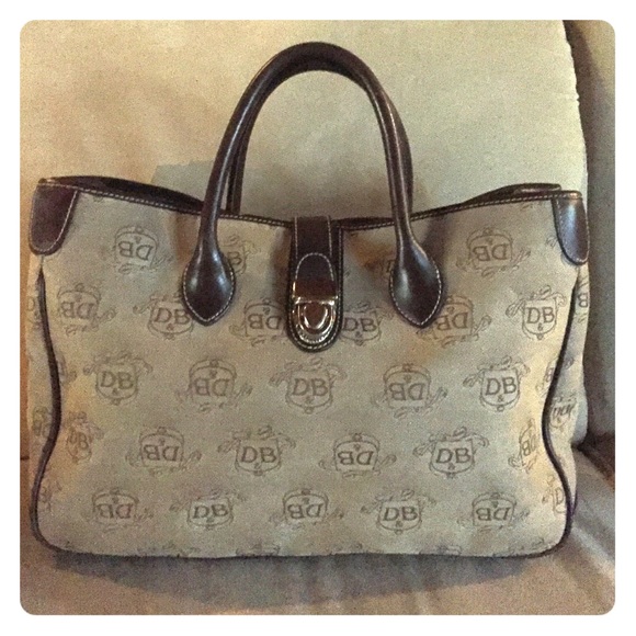 Dooney & Bourke double handle tote.
