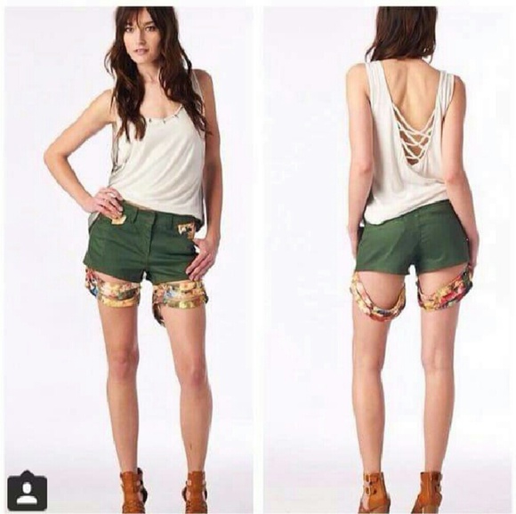 Slit shorts