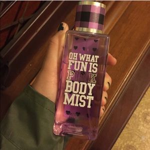 🎉🎉PRICE DROP! 🎉VS fragrance mist