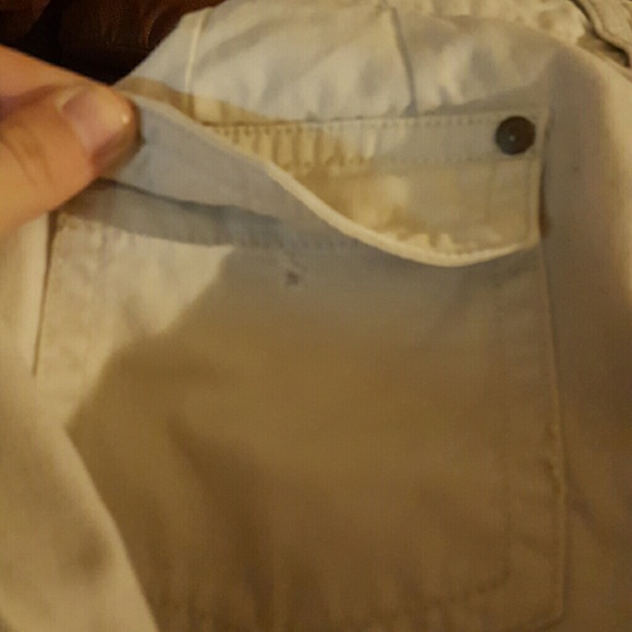 Khaki - Picture 3 of 4