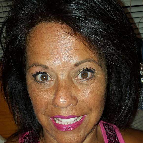 Meet your Posher, Regina