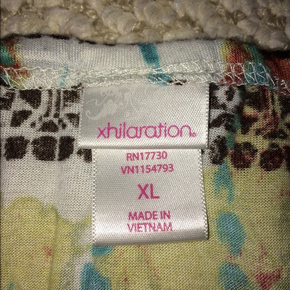 Beautiful Patterned Tank Top - Picture 2 of 4