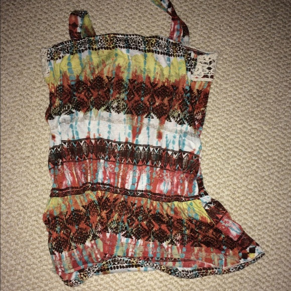 Beautiful Patterned Tank Top - Picture 3 of 4