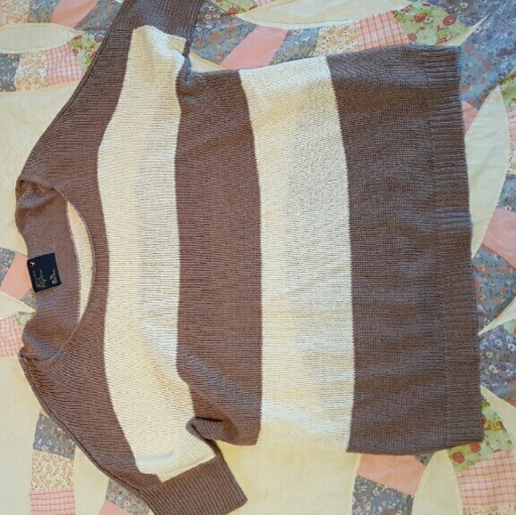 American eagle sweater