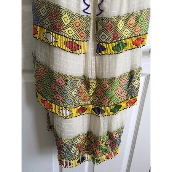 Beautiful cream and color details long dress - Picture 3 of 4