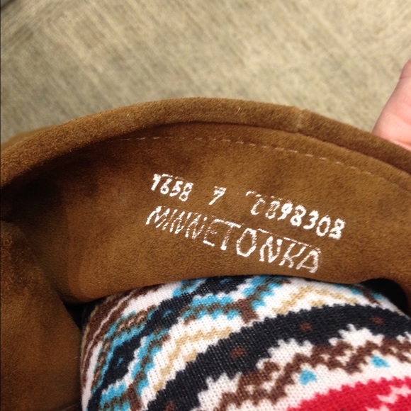 Minnetonka 5 Layer Fringe size 7 - Picture 2 of 4