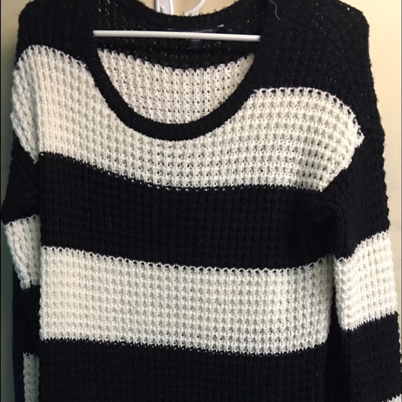 American eagle sweater