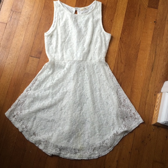 White lace dress