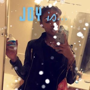 Meet your Posher, Randi