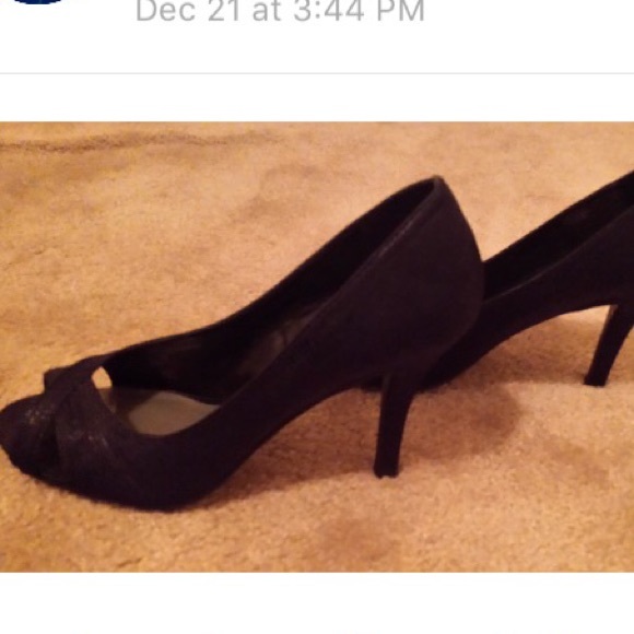 Formal black satin peep toe heels - Picture 2 of 2