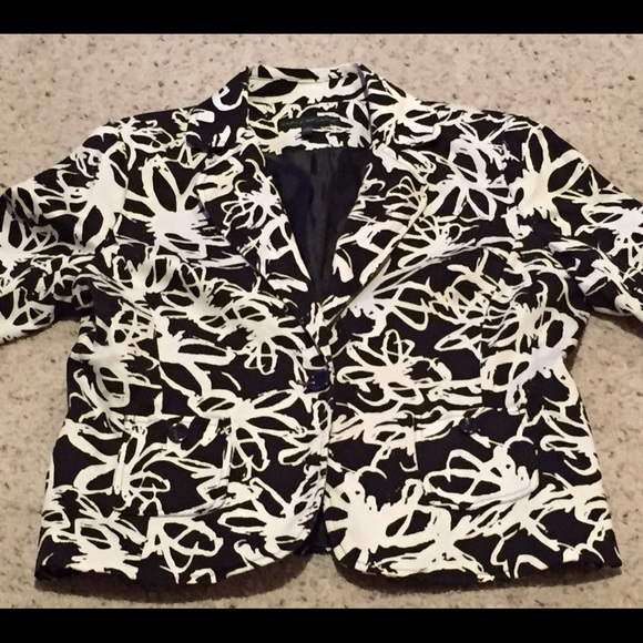 Black and White Business Jacket