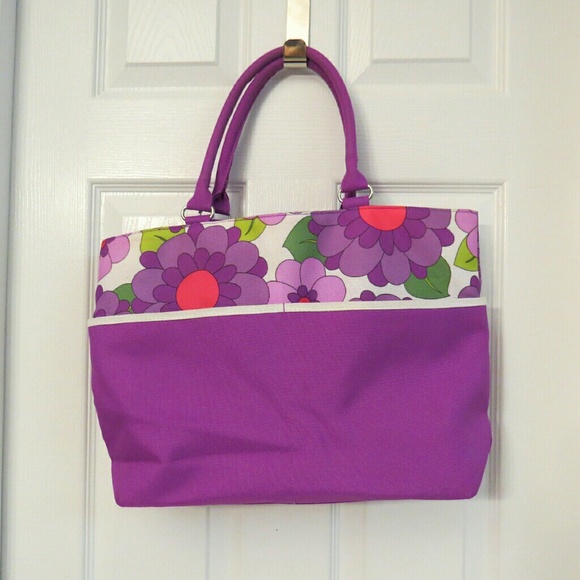 Clinique tote bag