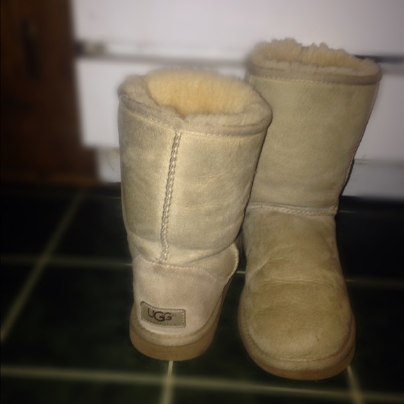 😍 host pick x2 😍Cute Barely Used Ugg Boots
