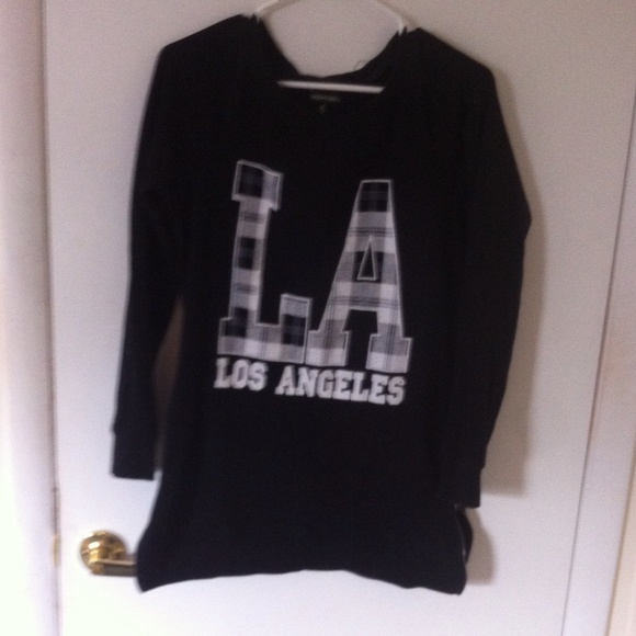 Sweater - Picture 2 of 3