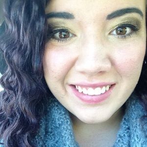 Meet your Posher, Gabrielle