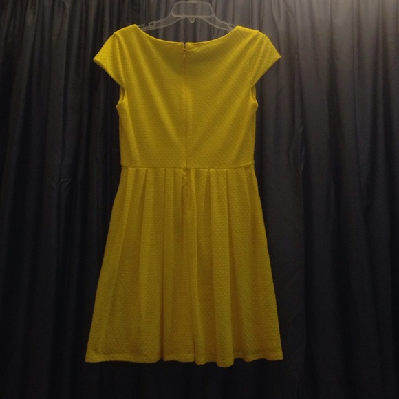 Tiana B yellow patterned dress - Picture 2 of 3