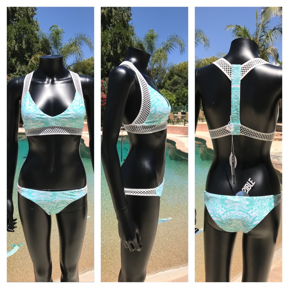 LIRA Reversible Mint/White Bikini Bottoms - Picture 6 of 8
