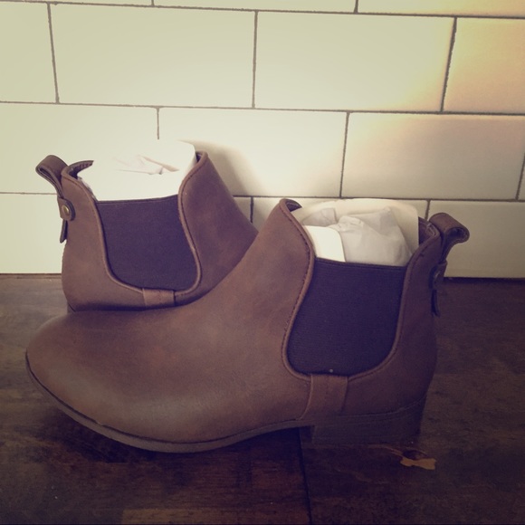 madden girl draaft boot