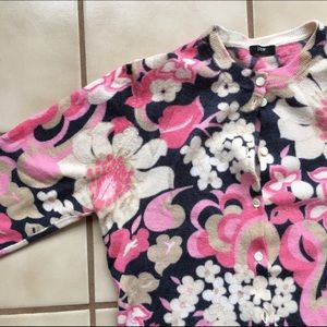 MUST GO J Crew Spring Time Cardigan