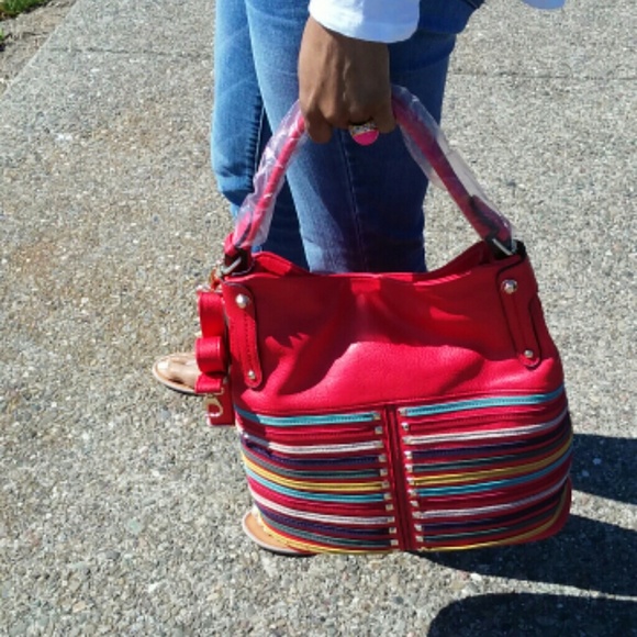 Sold - Picture 3 of 4