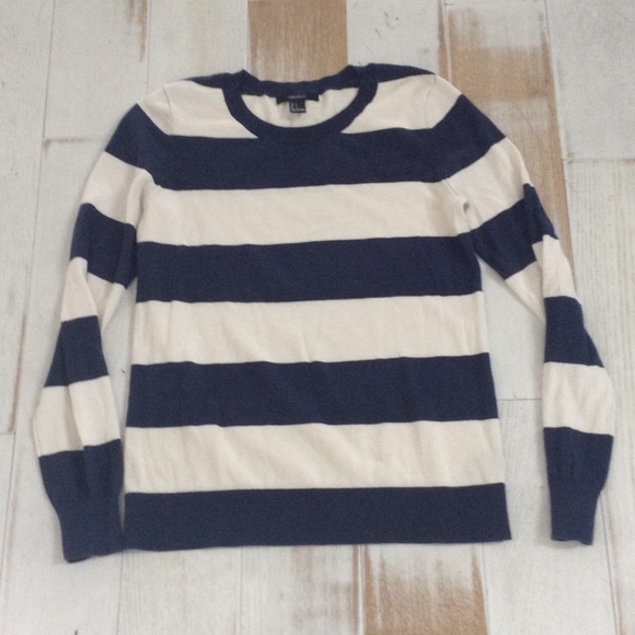 Forever 21 sweater