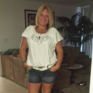 Meet your Posher, Sandra