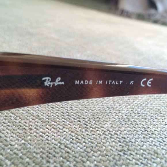 Ray-ban sunglasses. - Picture 2 of 3