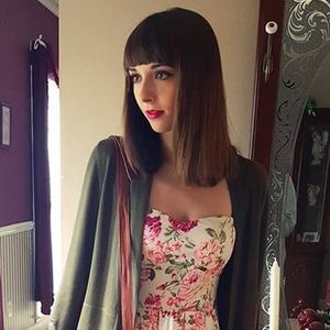 Meet your Posher, Caitlyn