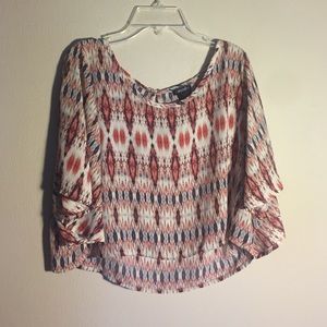 Adorable flowy shirt