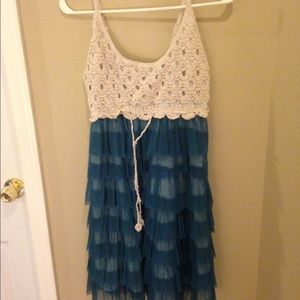 A blue flapper dress. XL