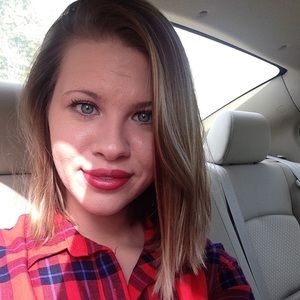 Meet your Posher, Erica