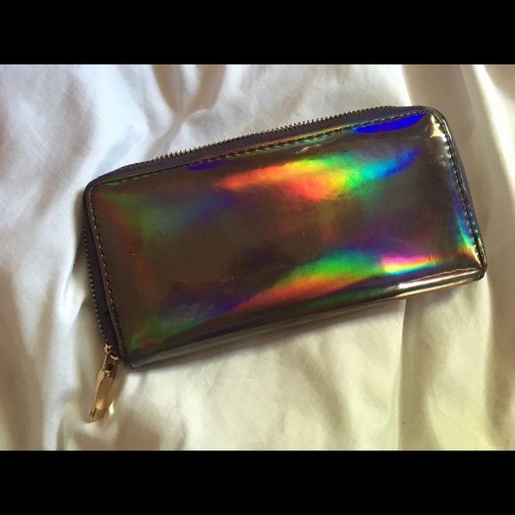 Holographic Wallet