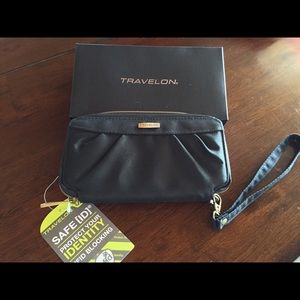 Travelon RFID Blocking Wallet