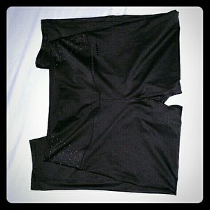 Reebok perfect form Capri leggings.