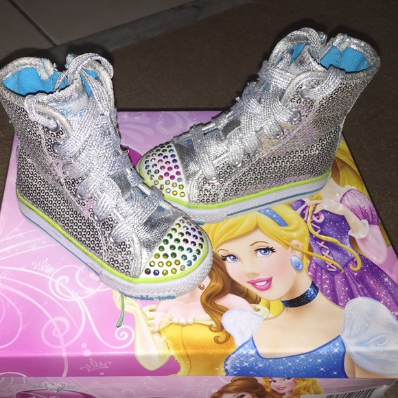 Girl toddler Skechers sneakers size 5