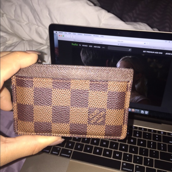 LV Cardholder