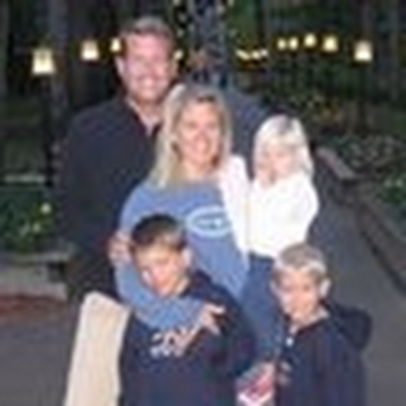 Meet your Posher, Dan & laurie