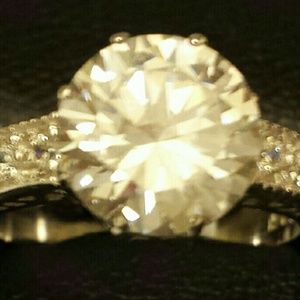 Sterling silver diamond ring size 6