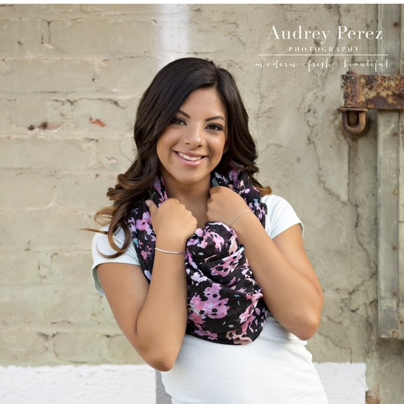 Meet your Posher, Gabby