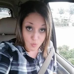 Meet your Posher, Aprilneisha