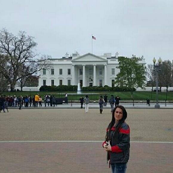 Meet your Posher, Ronda - Picture 4 of 4