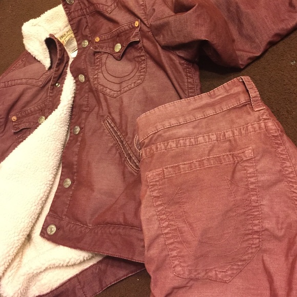 TRUE RELIGION JACKET AND PANTS SET!!!! ‼️🔈🔈🔈🔈