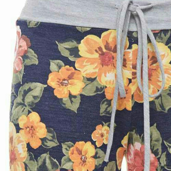 NEW  FRENCH TERRY PANTS❗️Closet Closing❗️ - Picture 4 of 4