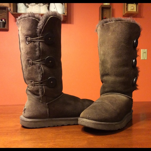 Chocolate Brown Triple Bailey Button Uggs