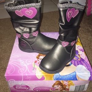 Disney Toddler girl boots size 5 1/2