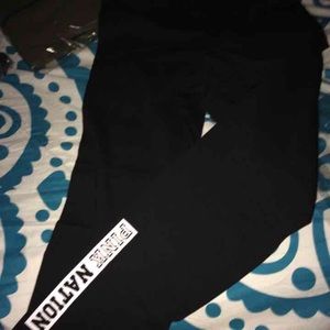 NIP PINK Nation Legging in black size Large