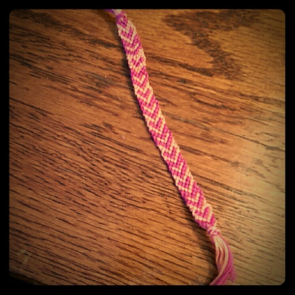 Handmade Heart Friendship Bracelet - Picture 1 of 3