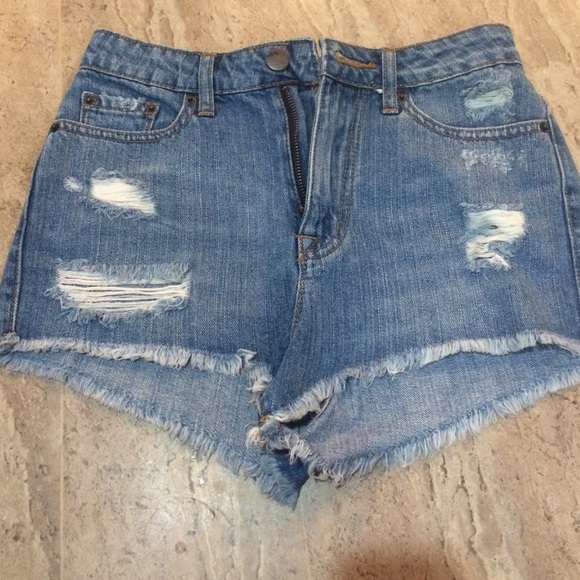 High waisted distressed shorts