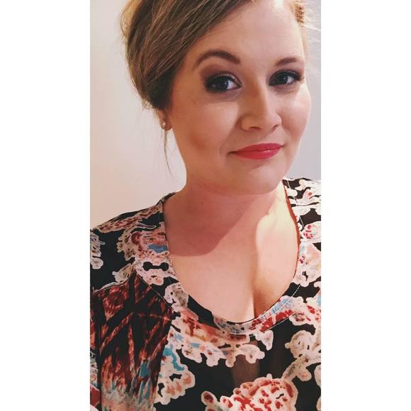 Meet your Posher, Jenna - Picture 1 of 1