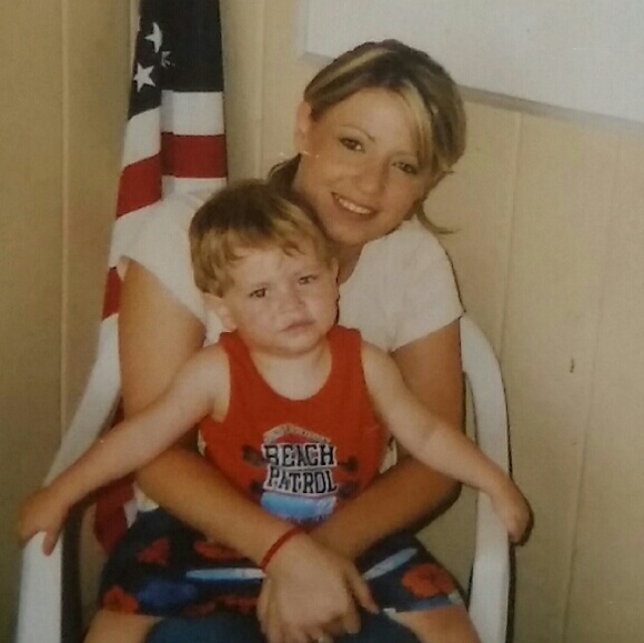 Meet your Posher, Nikki - Picture 3 of 5